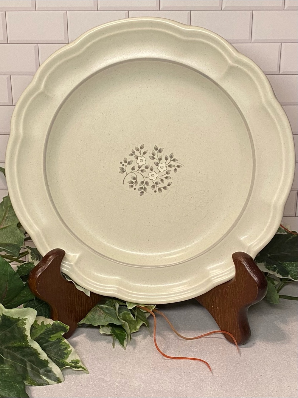 Pfaltzgraff Heirloom Luncheon Plate
